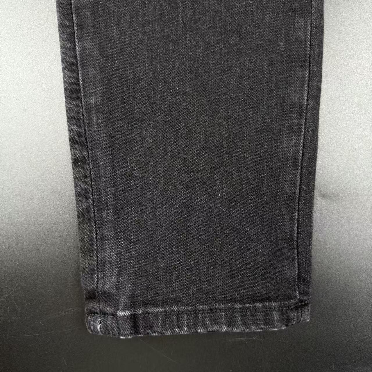 JEANS– WHITE LOGO