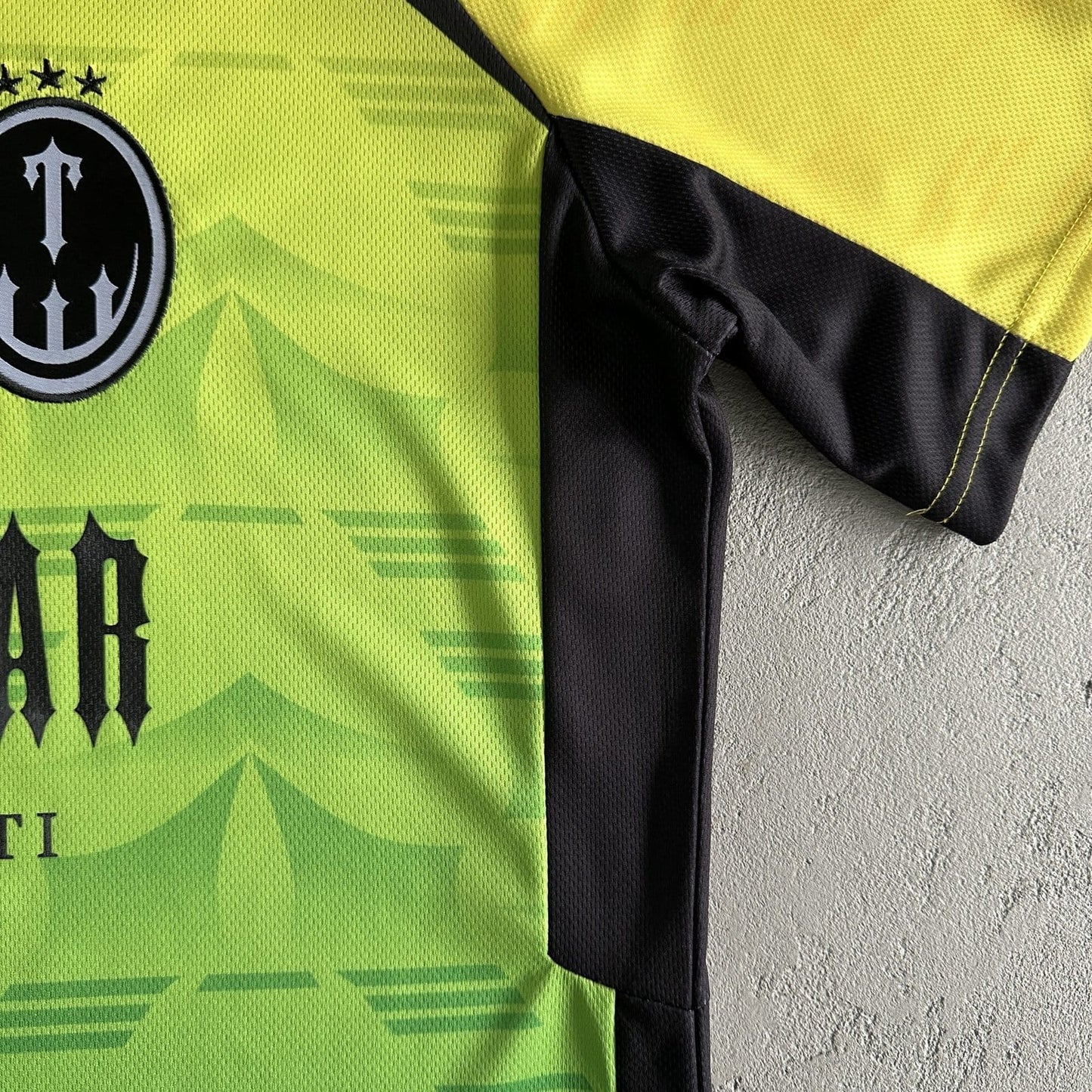 FOOTBALL T-SHIRT