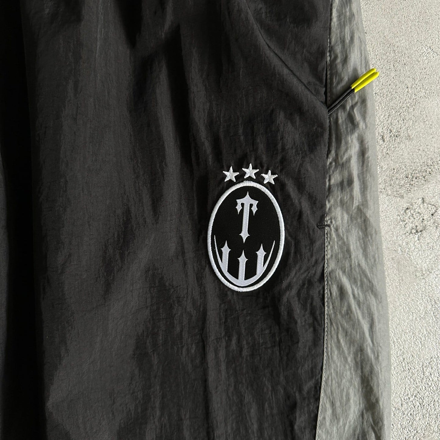 IROGATE FOOTBALL TRACKSUITE BLACK