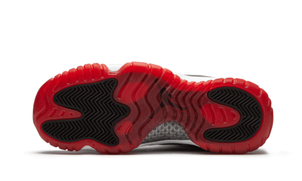 Wethenew-sneakers-France-air-jordan-11-low-white-bred-AV2187-160-4_1200x