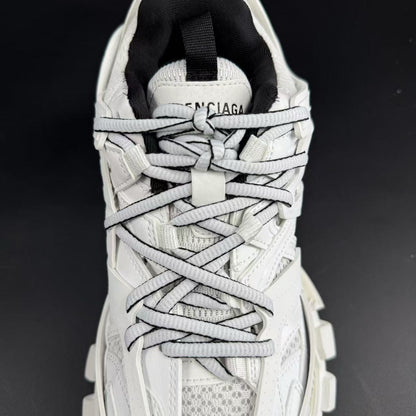 Track White