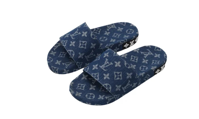 SLIPPERS