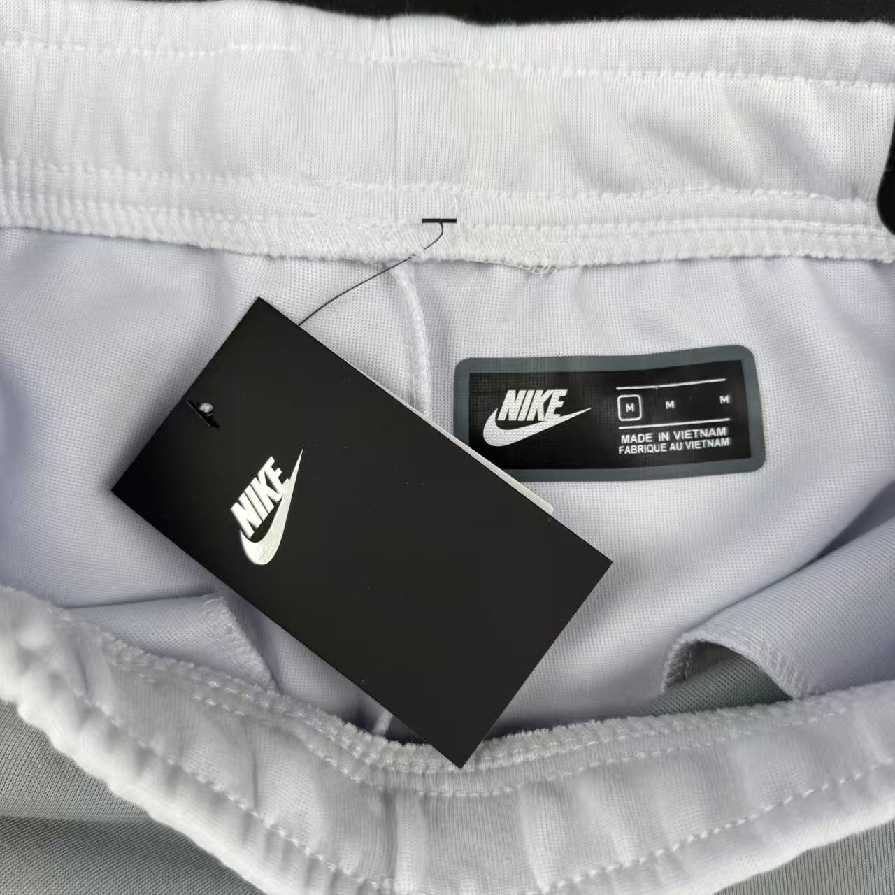 NK TECH FLEECE – GREY/WHITE (completa)