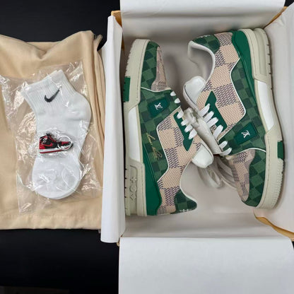Trainer