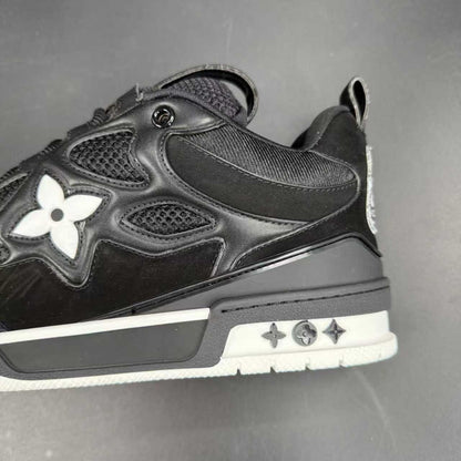 Skate Sneaker Black White