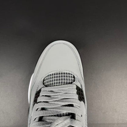 J4 RETRO COOL GREY