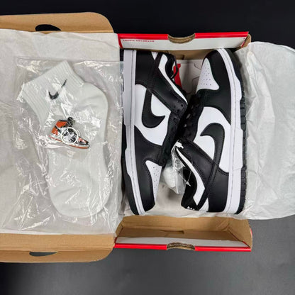 DUNK LOW NEXT NATURE WHITE BLACK