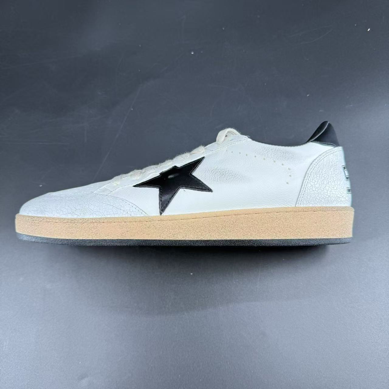 GOLDEN GOOSE – SIZE 41