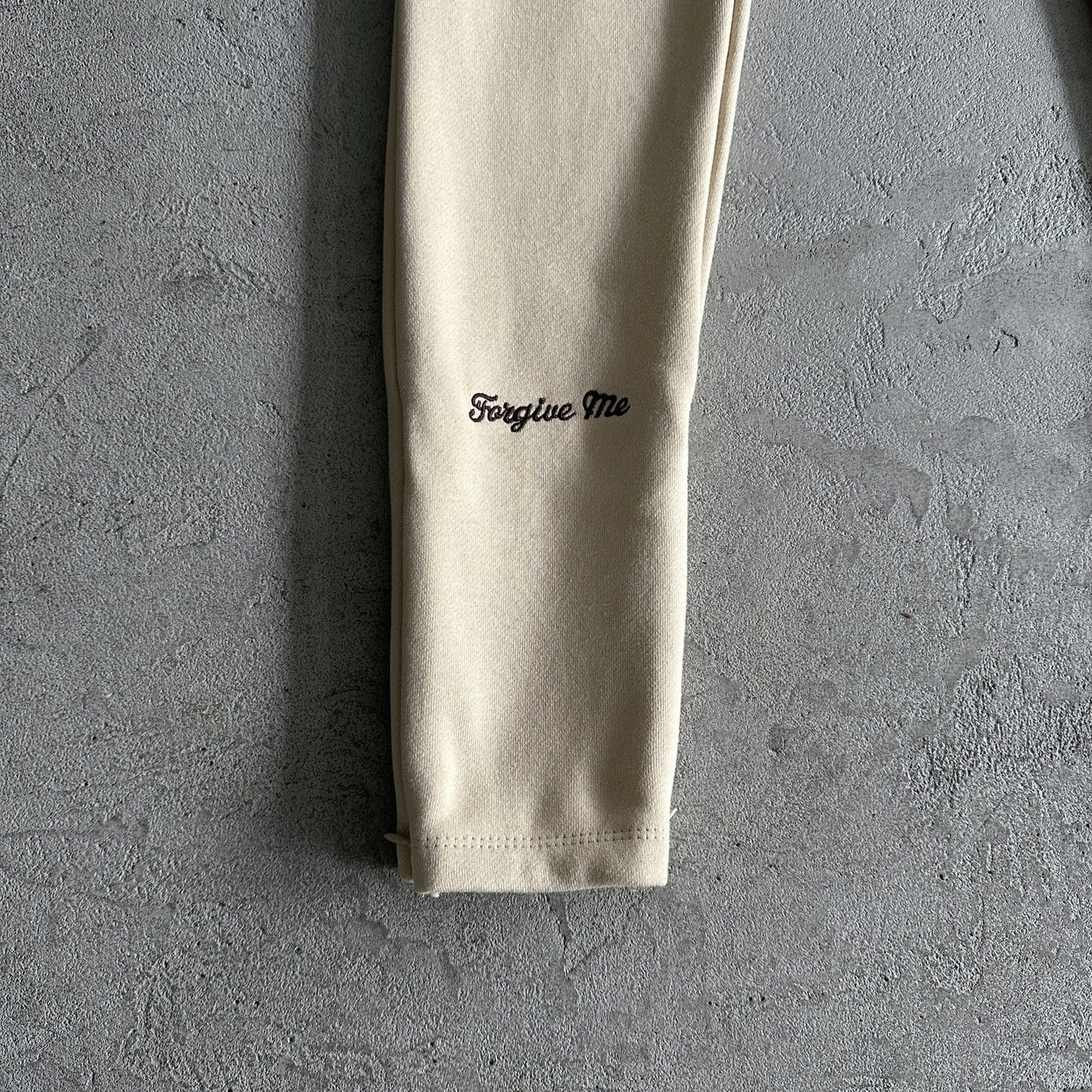 KHAKI SYNA WORLD