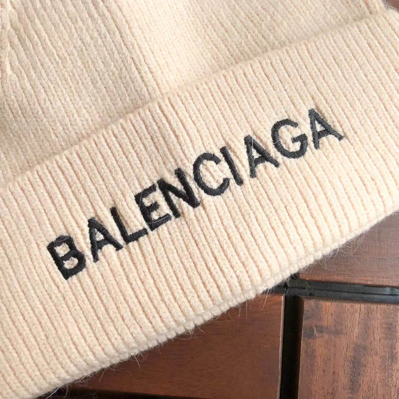 BALENCIAGA