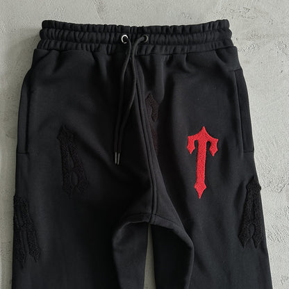 IRONGATE ARCH CHENILLE BLACK RED