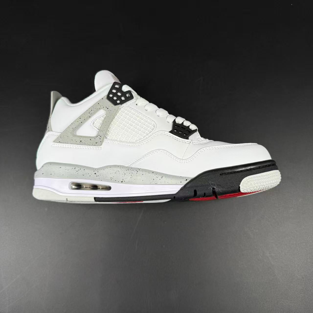 J4 RETRO WHITE CEMENT