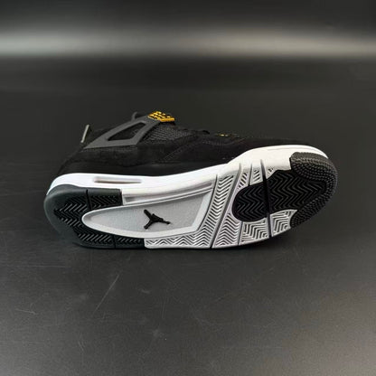 J4 RETRO ROYALTY