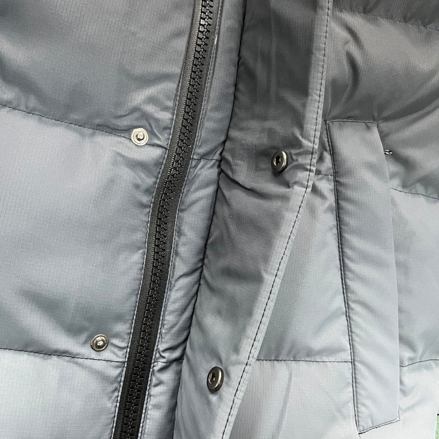 DECODED HOODED PUFFER 2.0 JACKET – BLACK-GRADIENT