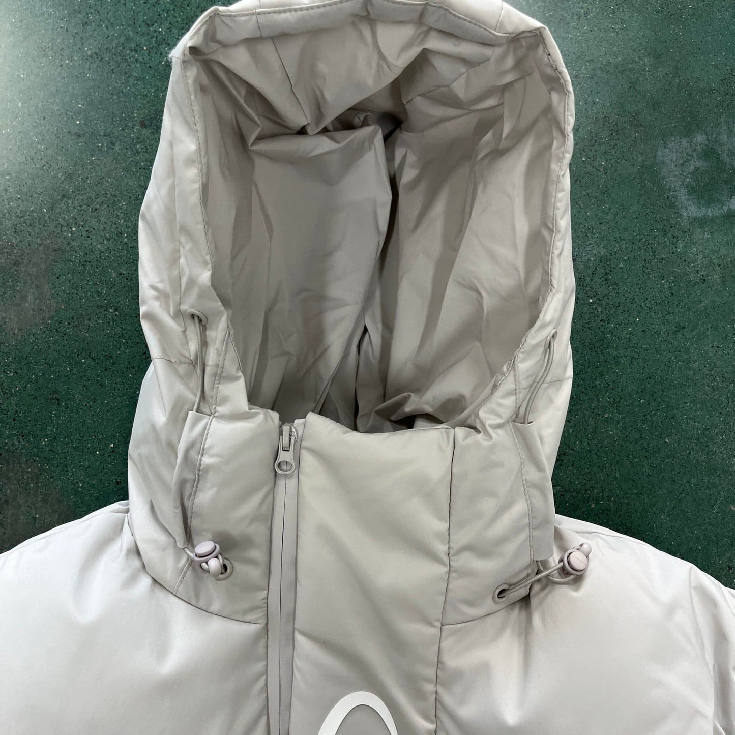 DECODED HOODED PUFFER 2.0 JACKET –WHITE