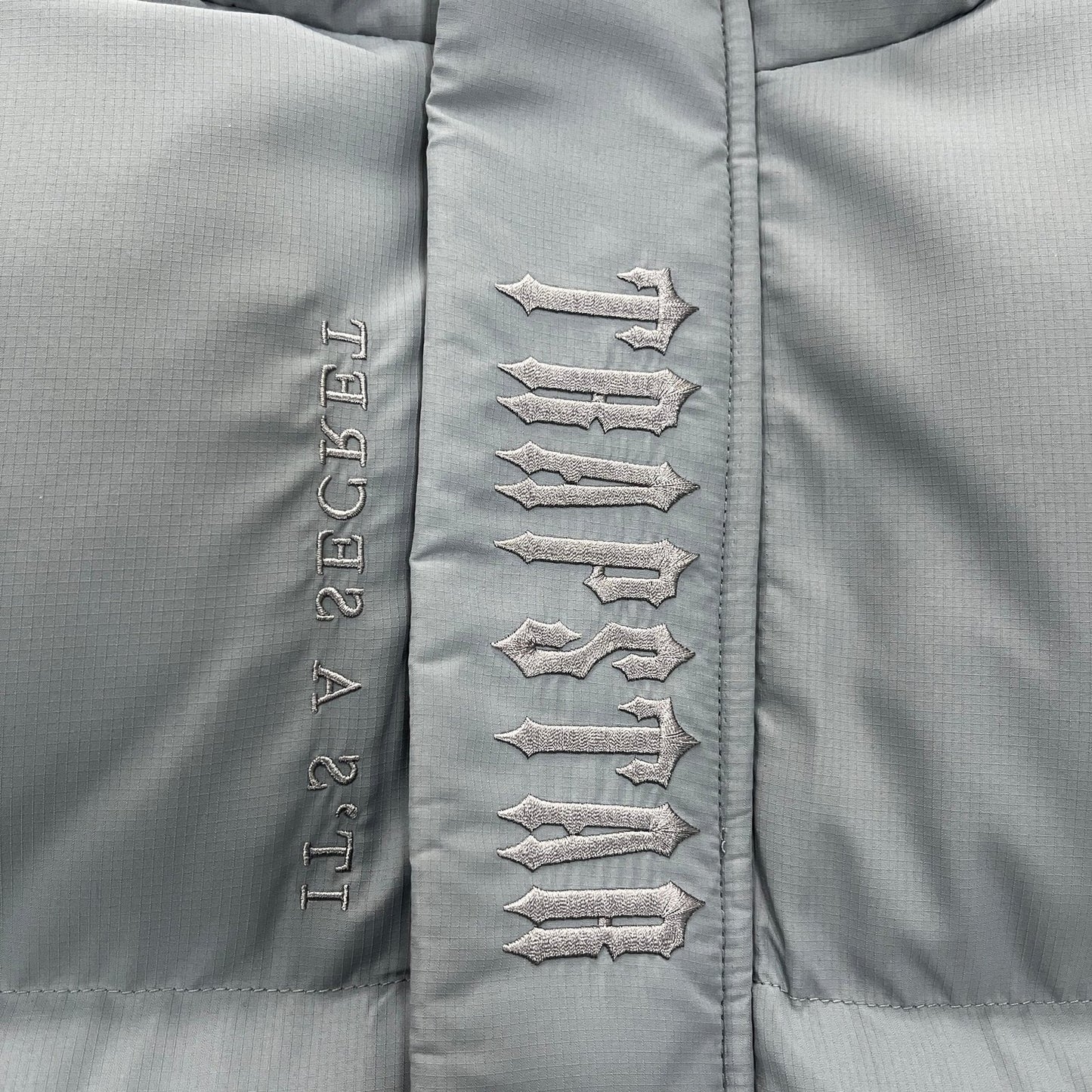 DECODED HOODED PUFFER 2.0 JACKET – GREY
