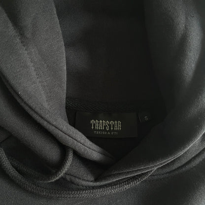 CHENILLE DECODED 2.0 – BLACK