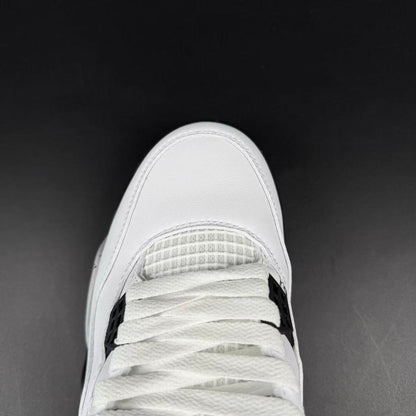 J4 RETRO WHITE CEMENT