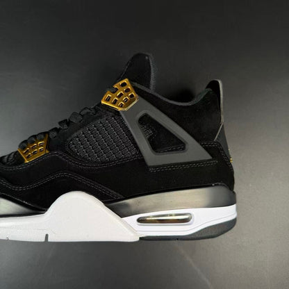 J4 RETRO ROYALTY