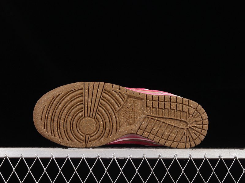 DUNK LOW PINK/BROWN