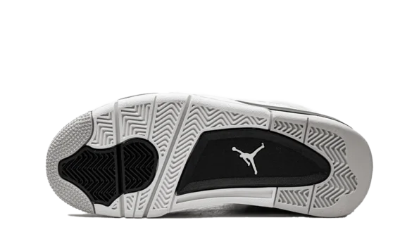 JORDAN 4 MILITARY BLACK – 40