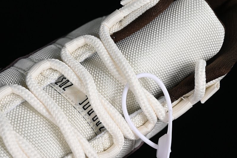 J11 NEAPOLITAN