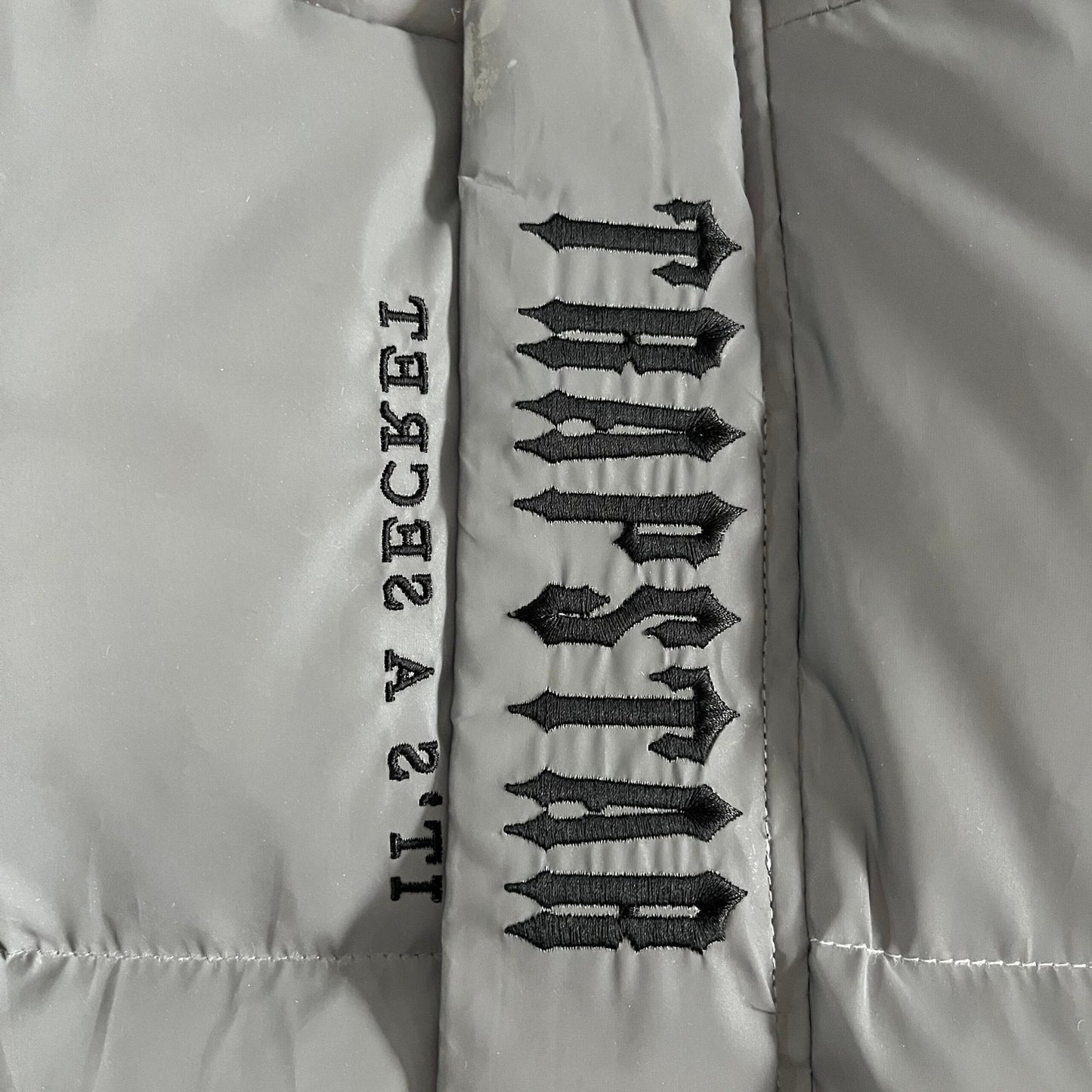 WOMEN’S DECODED REFLECTIVE PIFFER