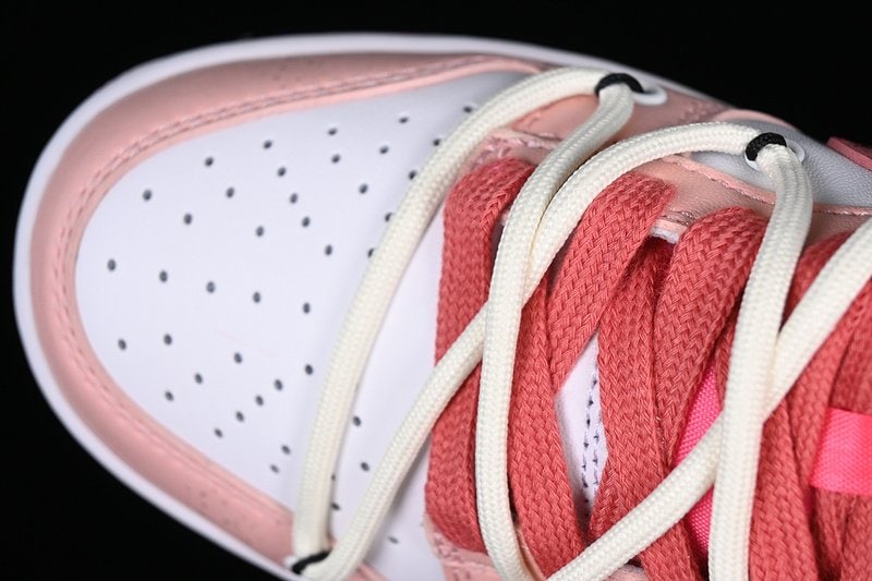 DUNK LOW PINK