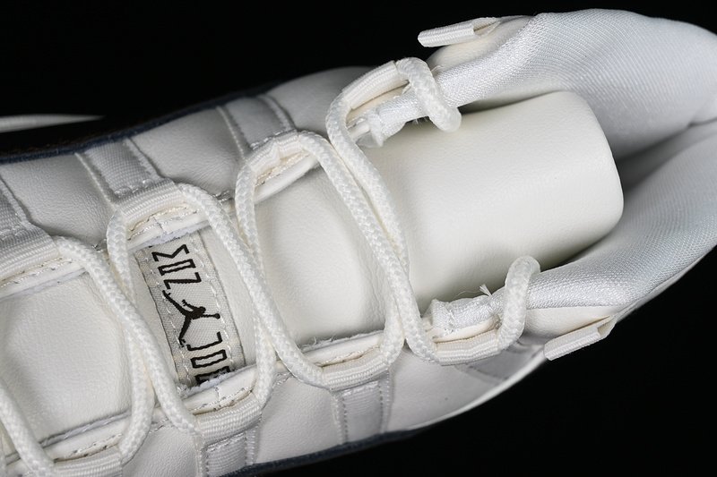 J11 WHITE/PINK