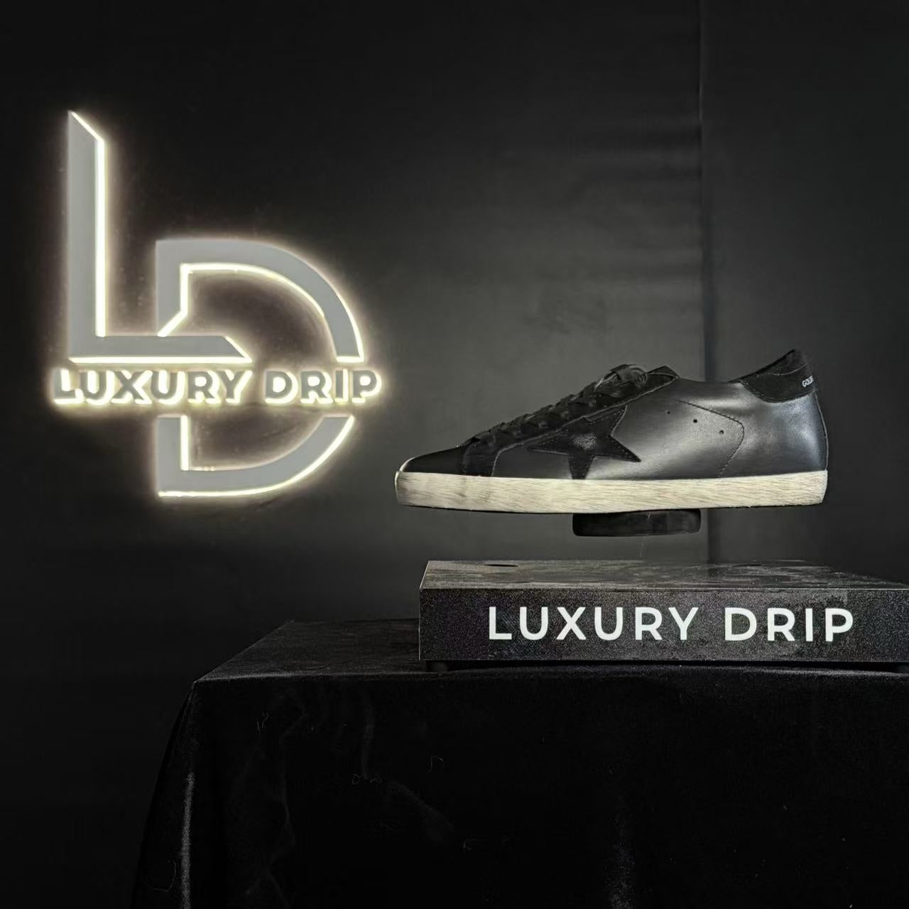 GOLDEN GOOSE BLACK