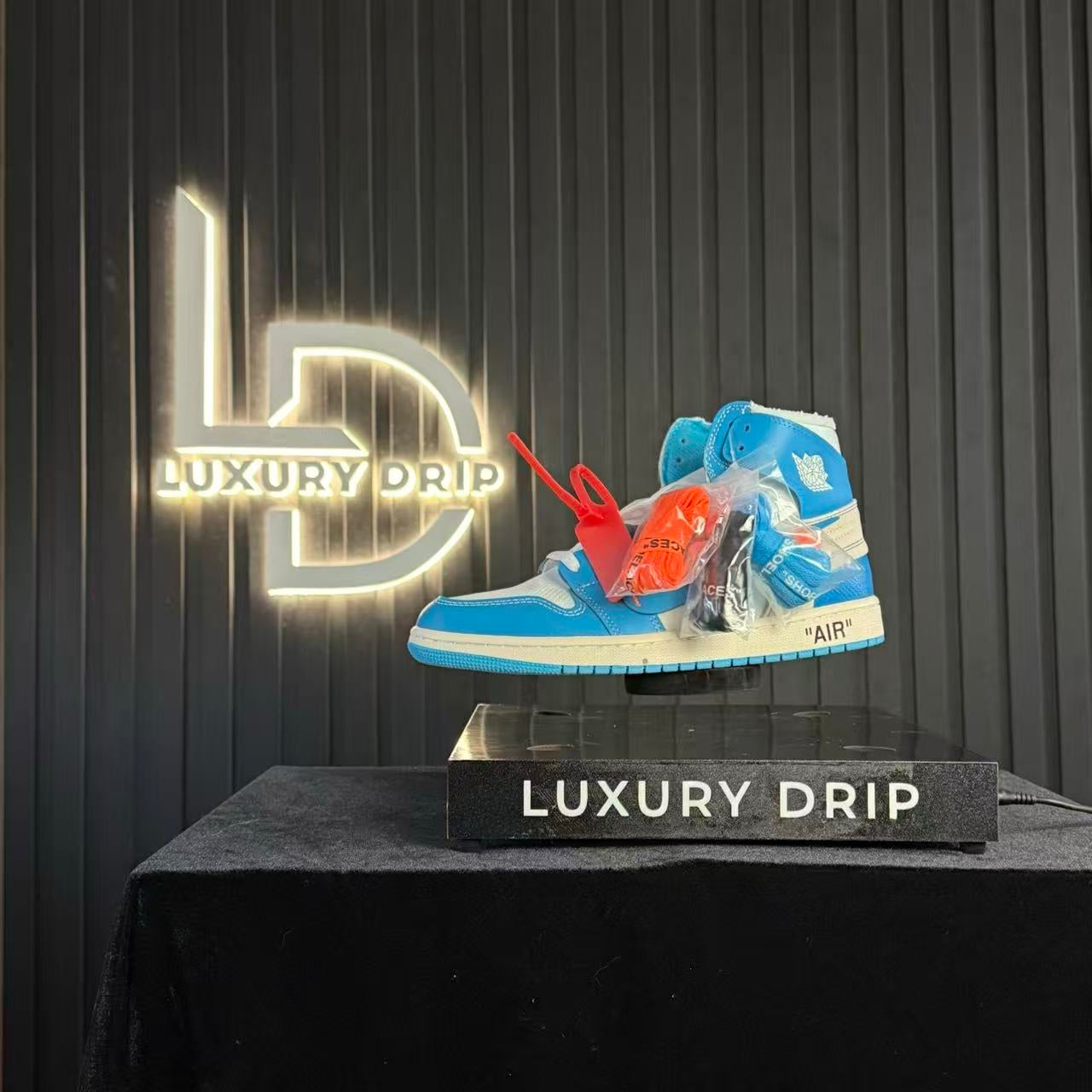 J1 RETRO HIGH OFF-W. UNIVERSITY BLUE