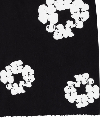 CottonWreathSweatShortsBlackDETAIL.png
