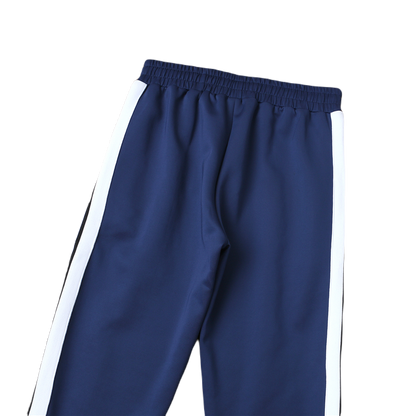 e661eb_64cac705c3d3416d96500308ec4158ee~mv2.png
