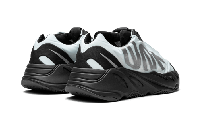 yeezy-700-mnvn-blue-tint-695974_800x