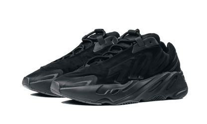 yeezy-700-mnvn-triple-black-731872_800x