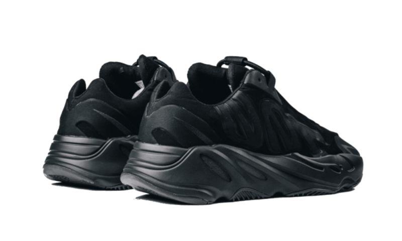 yeezy-700-mnvn-triple-black-810898_800x